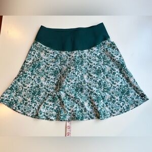 Puma golf skirt. Size XXS. Built in shorts. 16” long